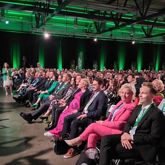 Keskustan kannatuksen on noustava, jos puolue mielii hallitukseen